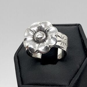 Vtg 925 Sterling Silver Floral Flower & Iron Cross Design Wide Band Ring Sz 8.4